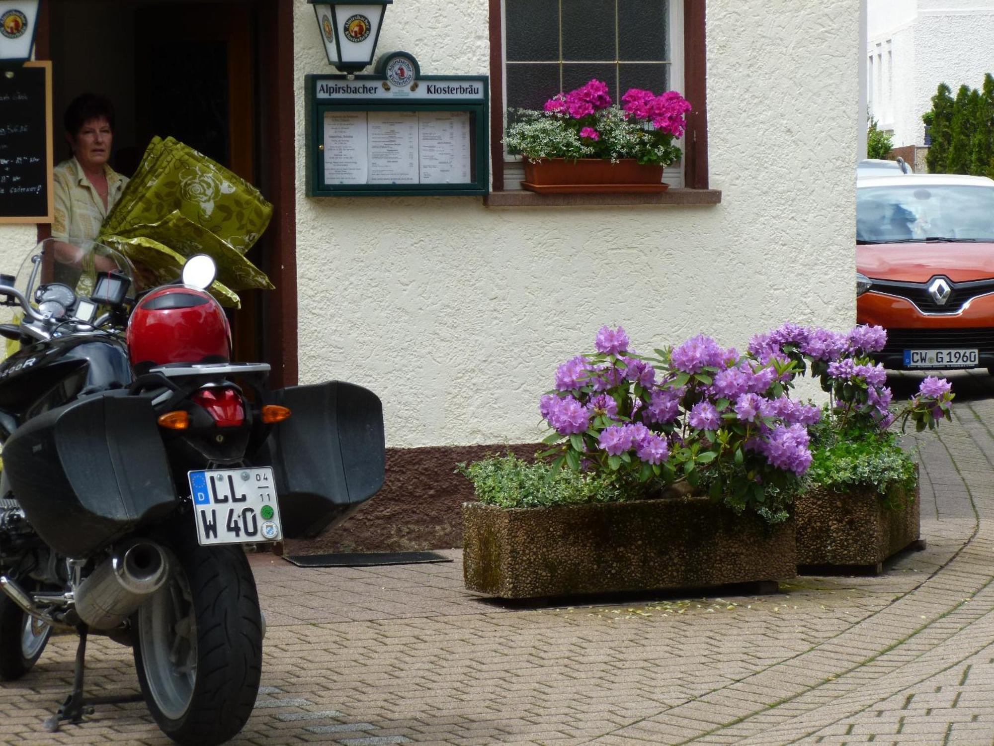 Gasthaus Waldhorn บาด ไทนาค-ซาเวลชไตน์ ภายนอก รูปภาพ